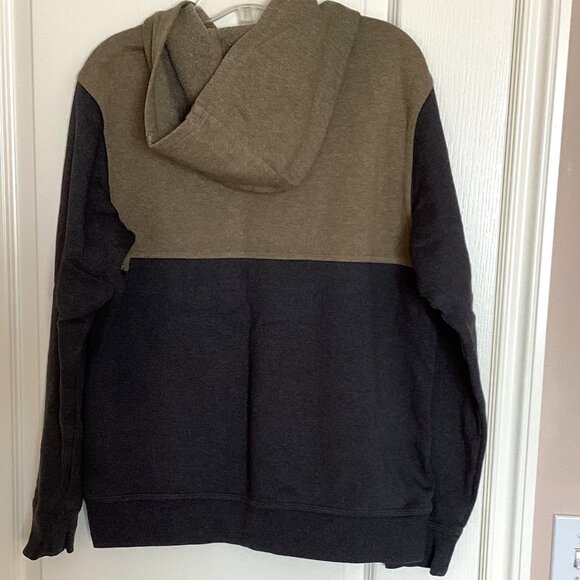 Hurley Men's Hoodie Sweater Size M Kangaroo Pocket Brown Gray Pull-Over - Picture 3 of 5